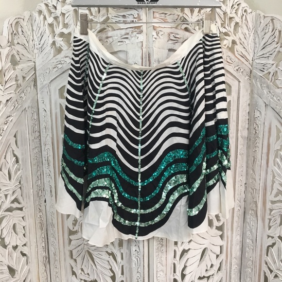 Bebe sequined Full Skirt - Picture 4 of 4